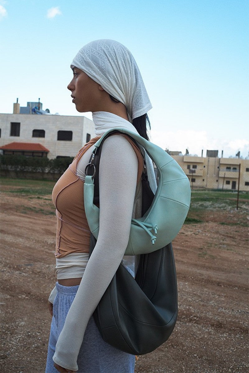 【WE ARE】韓國Archivepke Small fling hobo bag OVBAX26055