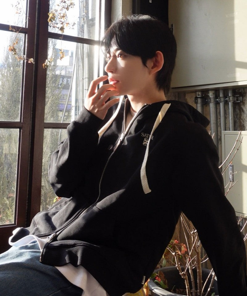 男女同款【WE ARE】韓國Satur休閒連帽衛衣外套SA261UTJ01
