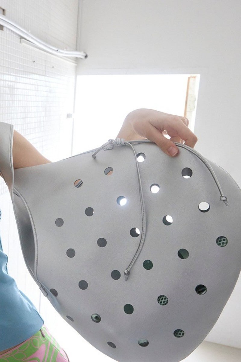【WE ARE】韓國Archivepke Eyelet punched bag OVBSX26053