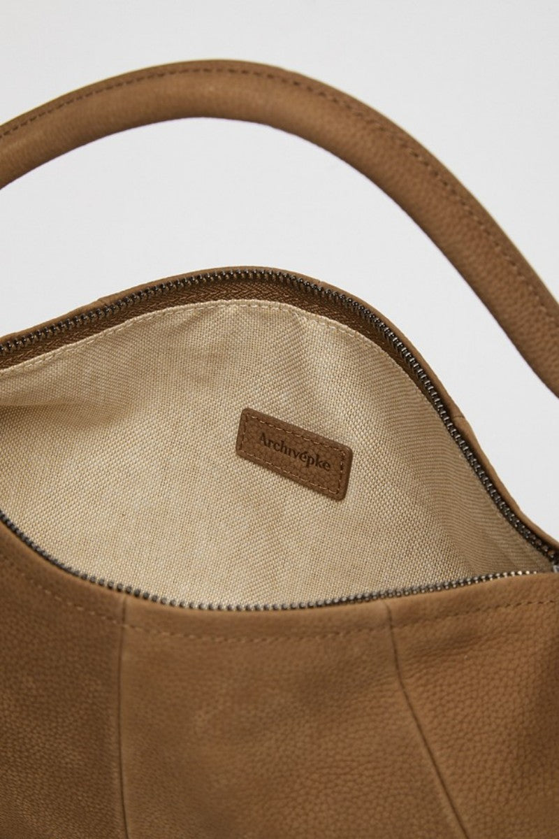 【WE ARE】韓國Archivepke Small fling slouch Bag 手提包OVBSX26251