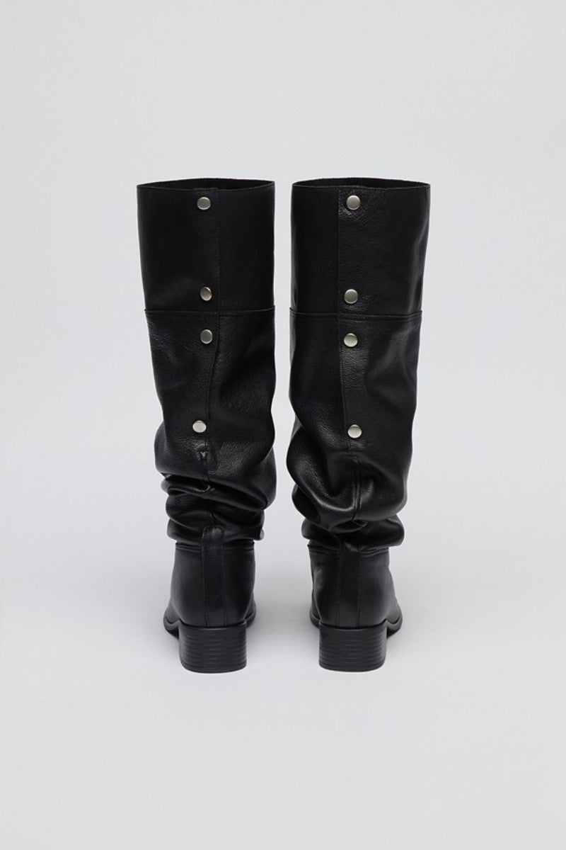 【WE ARE】韓國Archivepke [EXCLUSIVE] Slouch boots 長筒靴子OK3BX26251