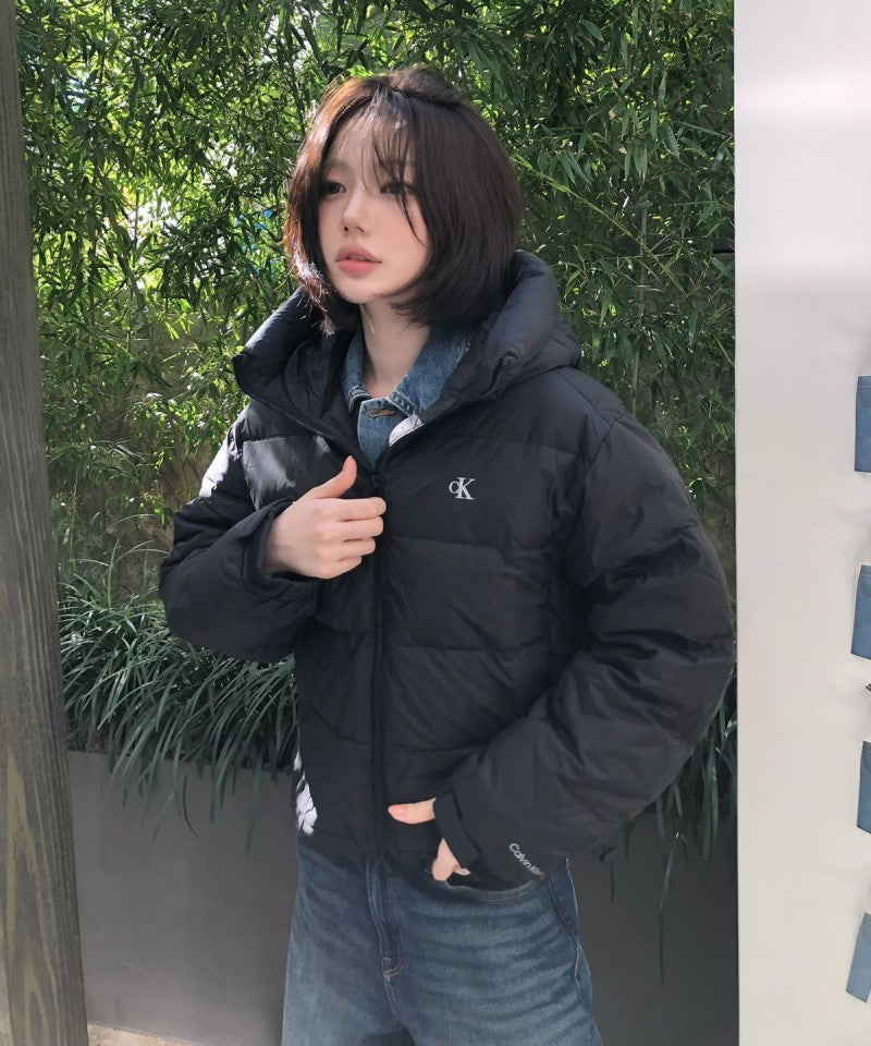 百貨版CK【WE ARE】韓國Calvin Klein連帽羽絨外套 A47H594G