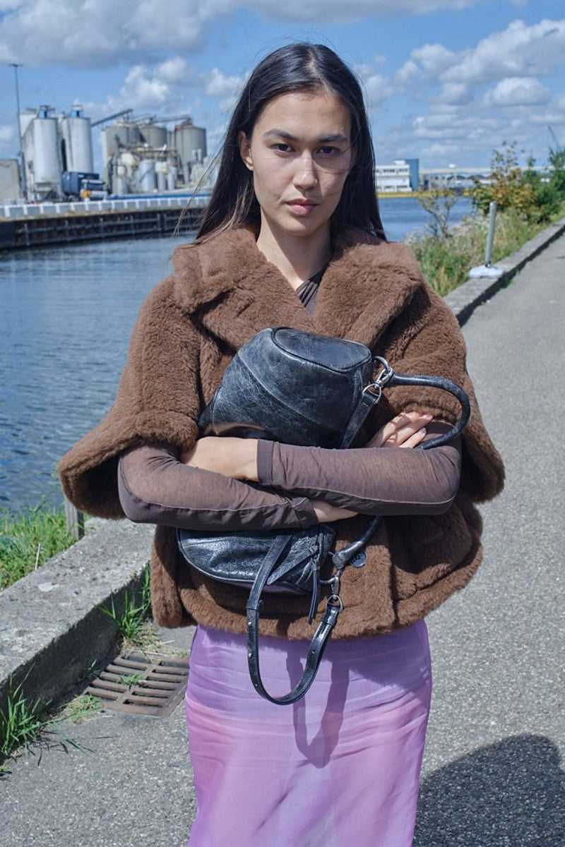 【WE ARE】韓國Archivepke Fling slouch Bag OVBAX26252