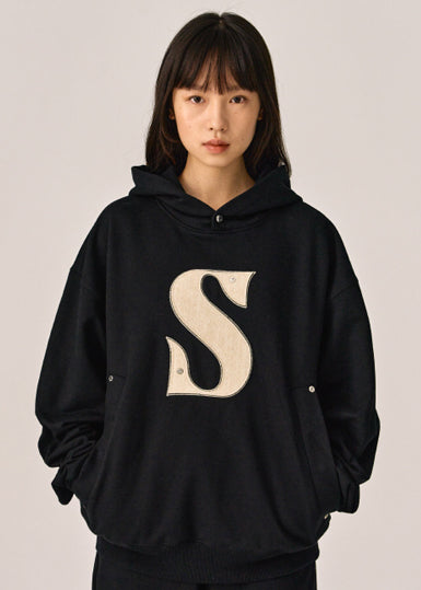 【WE ARE】韓國Satur 大標口袋帽TSA243UTH04