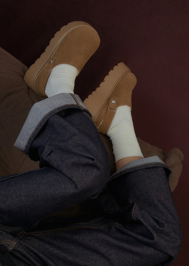 【WE ARE】韓國CHAAKAN 絨毛馬丁麂皮厚底拖 WTSDR4H174