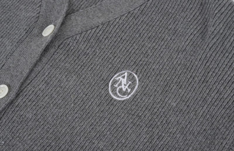 【WE ARE】韓國ANOETIC短版V領刺繡針織衫 ANCEMBROIDEREDV-NECK