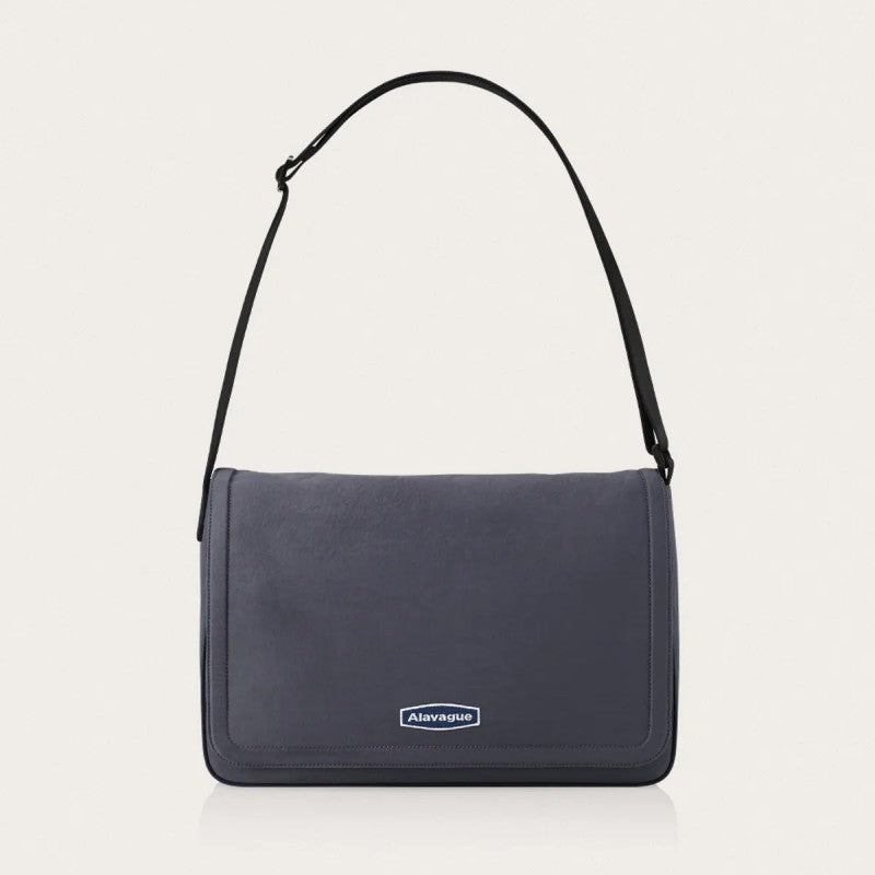 【WE ARE】韓國ALAVAGUE休閒單肩斜挎包만타백 L