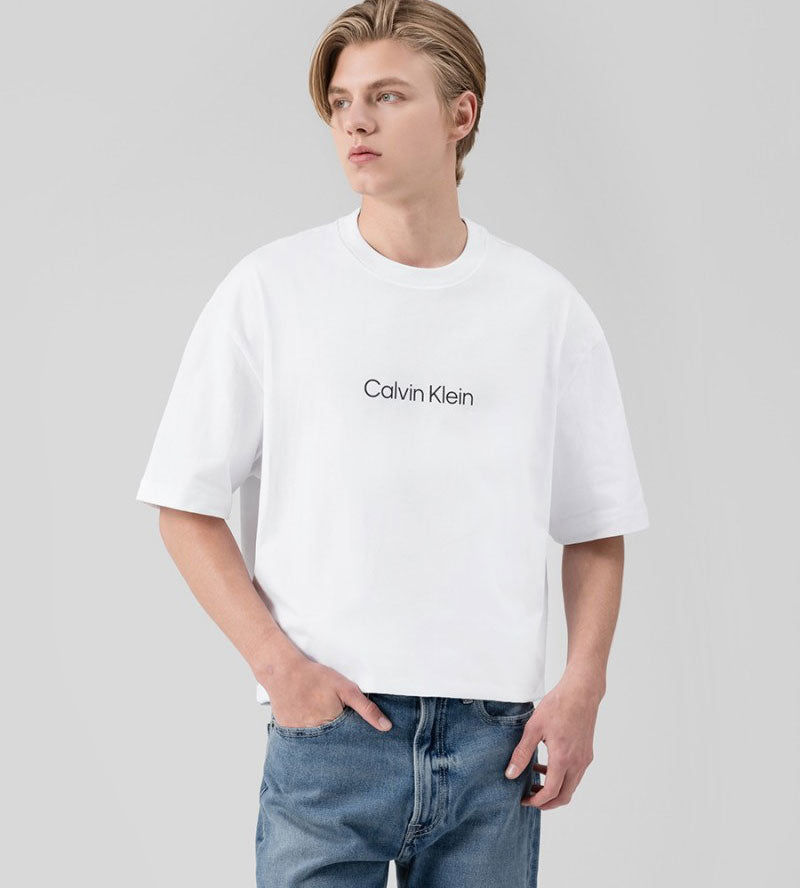 免稅版 劉以豪同款【WE ARE】韓國Calvin Klein 男款膠印短袖T恤 40HM228