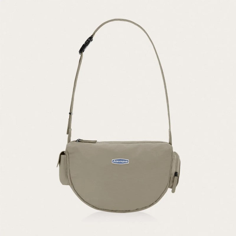 【WE ARE】韓國ALAVAGUE休閒單肩斜挎包켐프스 호보백 M