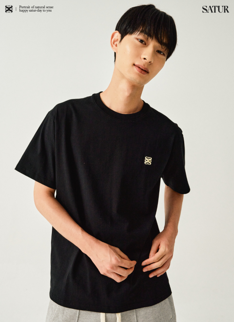 【WE ARE】Korea Satur classic small logo short-sleeved T-shirt SA252WTS06/SA252MTS06