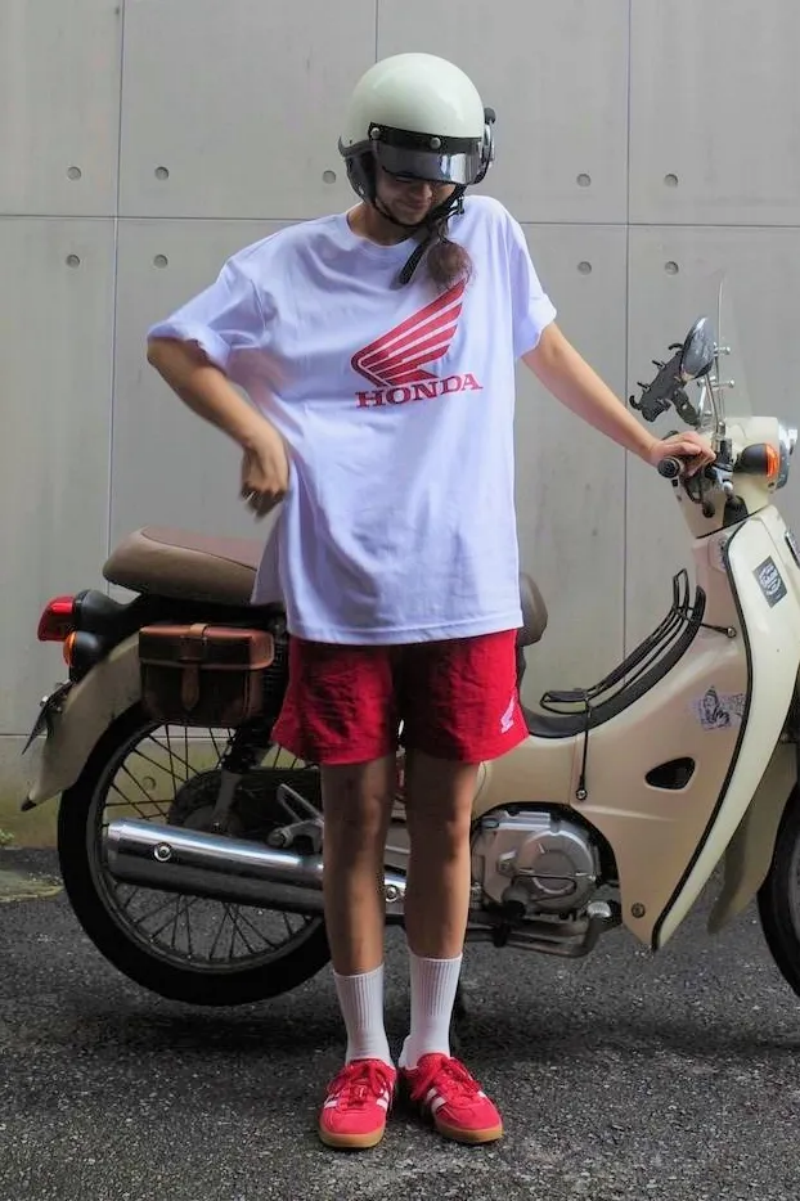 【WE ARE】韓國HONDA 大標短袖T恤 HEM1SS304A