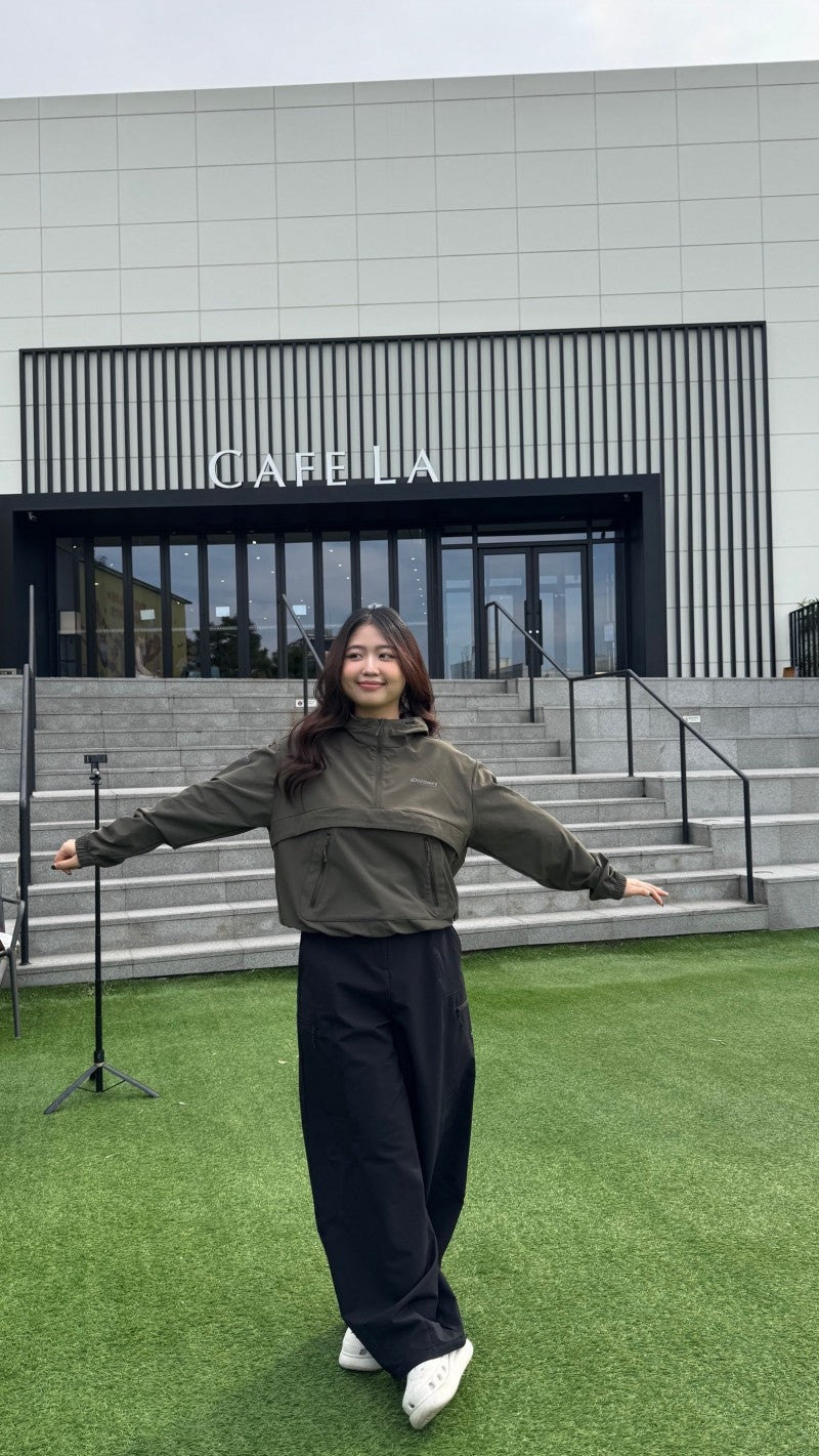 女款【WE ARE】韓國Discovery彎刀工裝褲DWPT45054