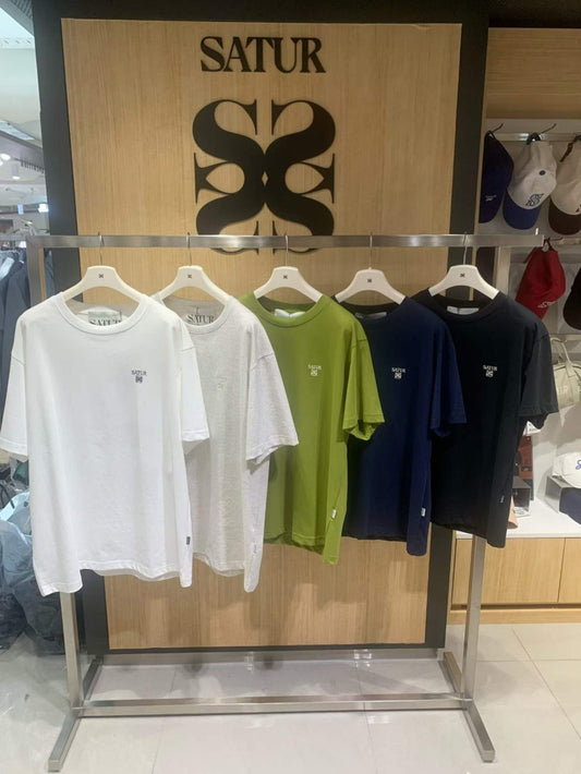 Satur特價款 男女同款【WE ARE】韓國Satur  刺繡小標短袖T恤SA262UTS03