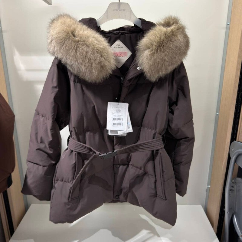 女款【WE ARE】韓國EIDER 毛毛領連帽中長款鵝絨羽絨外套 DWW26558