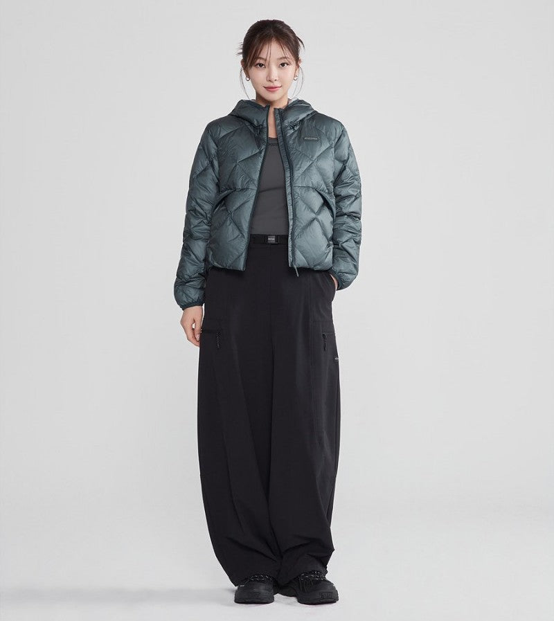 女款【WE ARE】韓國Discovery彎刀工裝褲DWPT45054