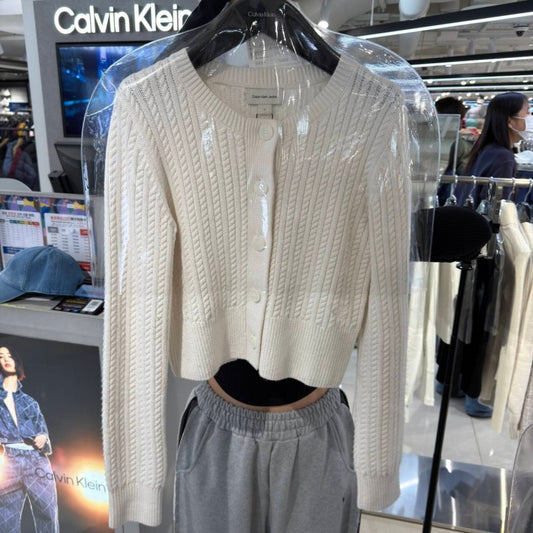 免稅版【WE ARE】韓國Calvin Klein 微短版圓領40%棉羊毛針織衫  J224570