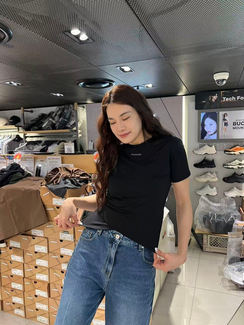 【WE ARE】韓國Discovery女款側邊抓皺短Ｔ DWRS9T063