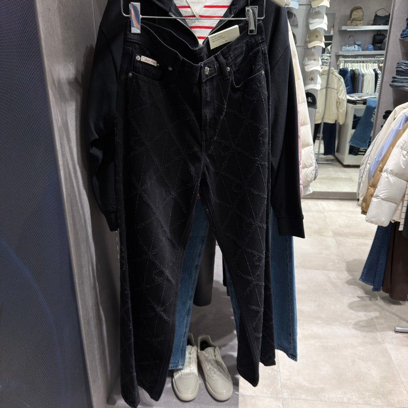 百貨版CK(版型偏大、小一碼帶)【WE ARE】韓國Calvin Klein 女款網格logo直筒牛仔褲47H756G