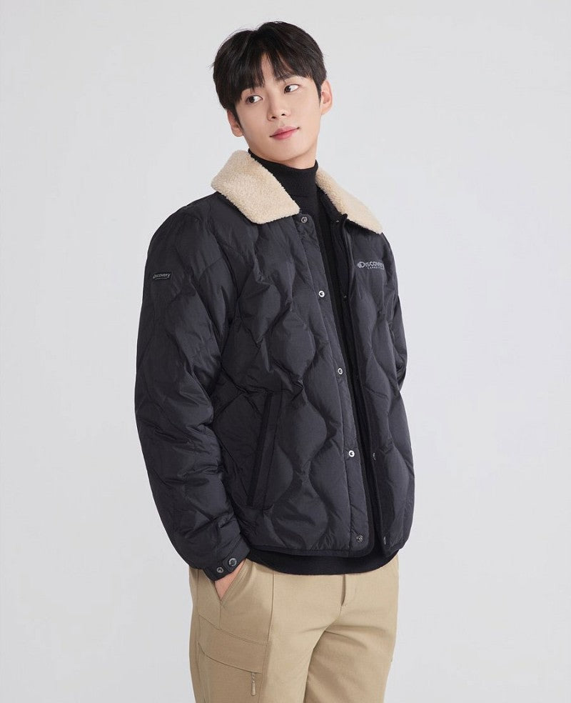 男款【WE ARE】韓國Discovery 羊羔毛翻領鴨絨羽絨夾克 DMDJ81056