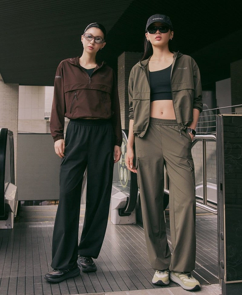 女款【WE ARE】韓國Discovery 梭織連帽外套DWTR44054