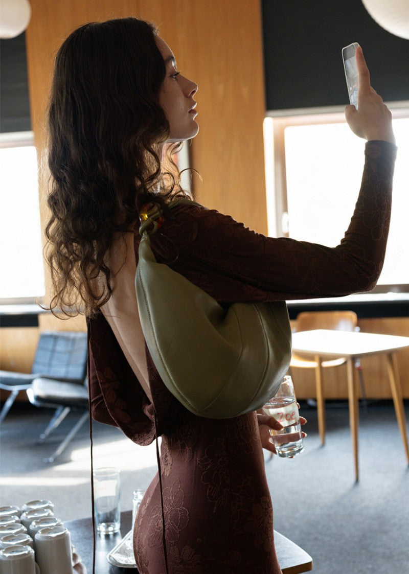 【WE ARE】韓國Archivepke Mini fling twist bag OVBAX25228