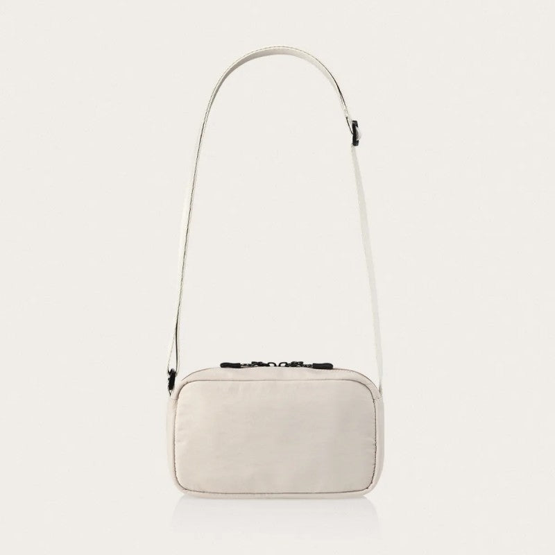 【WE ARE】韓國ALAVAGUE休閒單肩斜挎包에디백 S