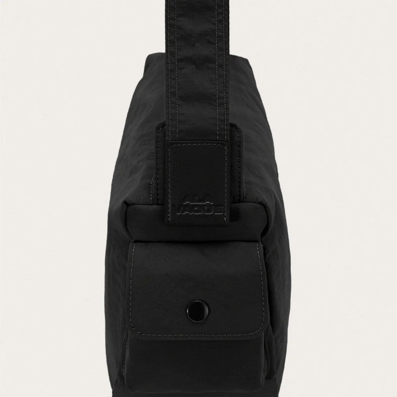 【WE ARE】韓國ALAVAGUE休閒單肩斜挎包켐프스 호보백 M