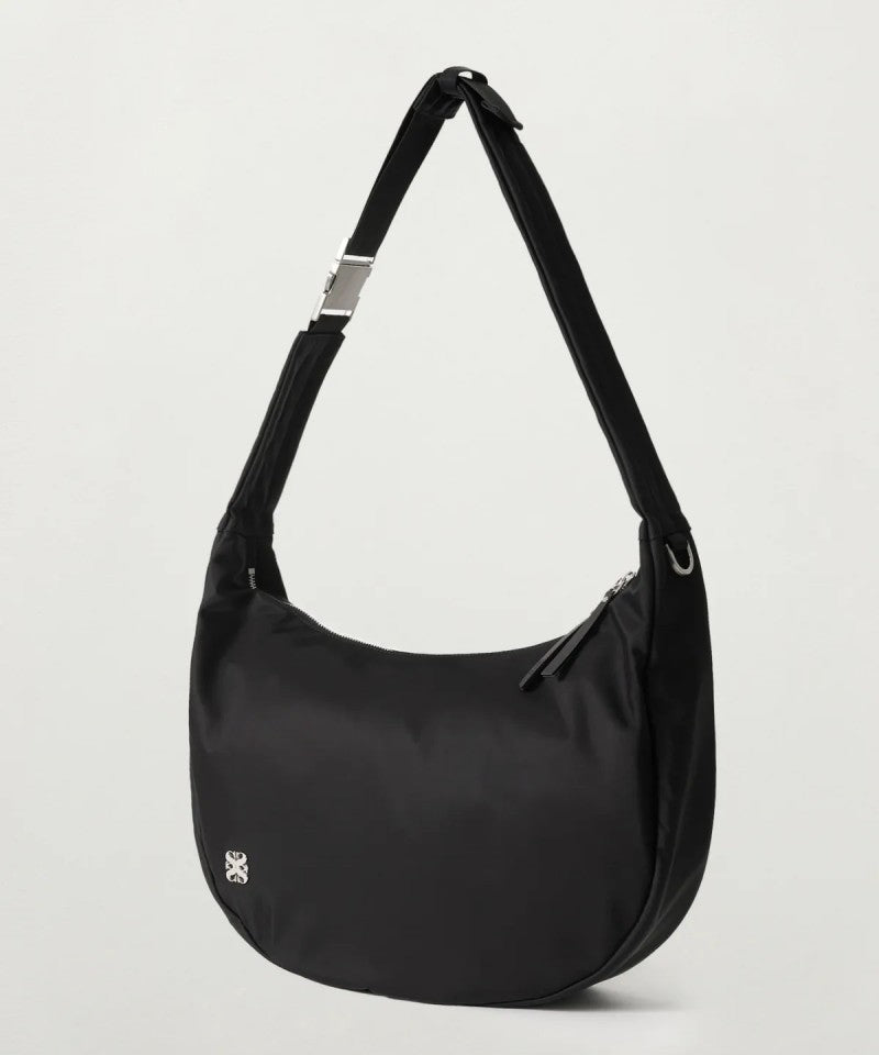 【WE ARE】韓國Satur休閒單肩腋下包SA255UAB12