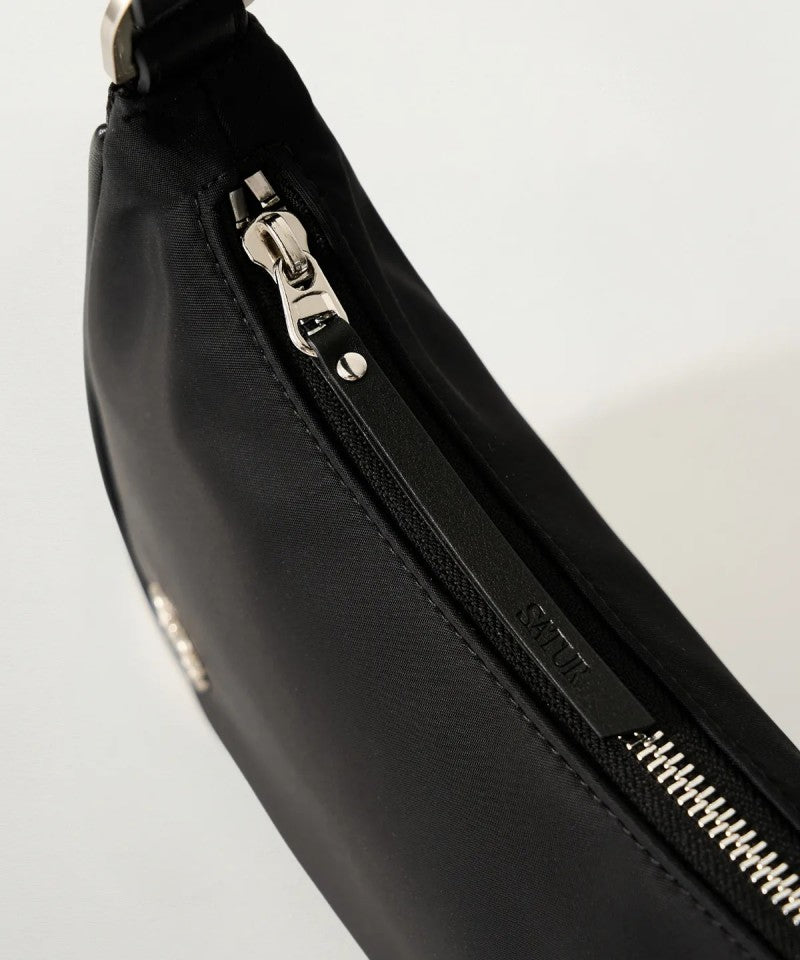 【WE ARE】韓國Satur休閒單肩腋下包SA255UAB14