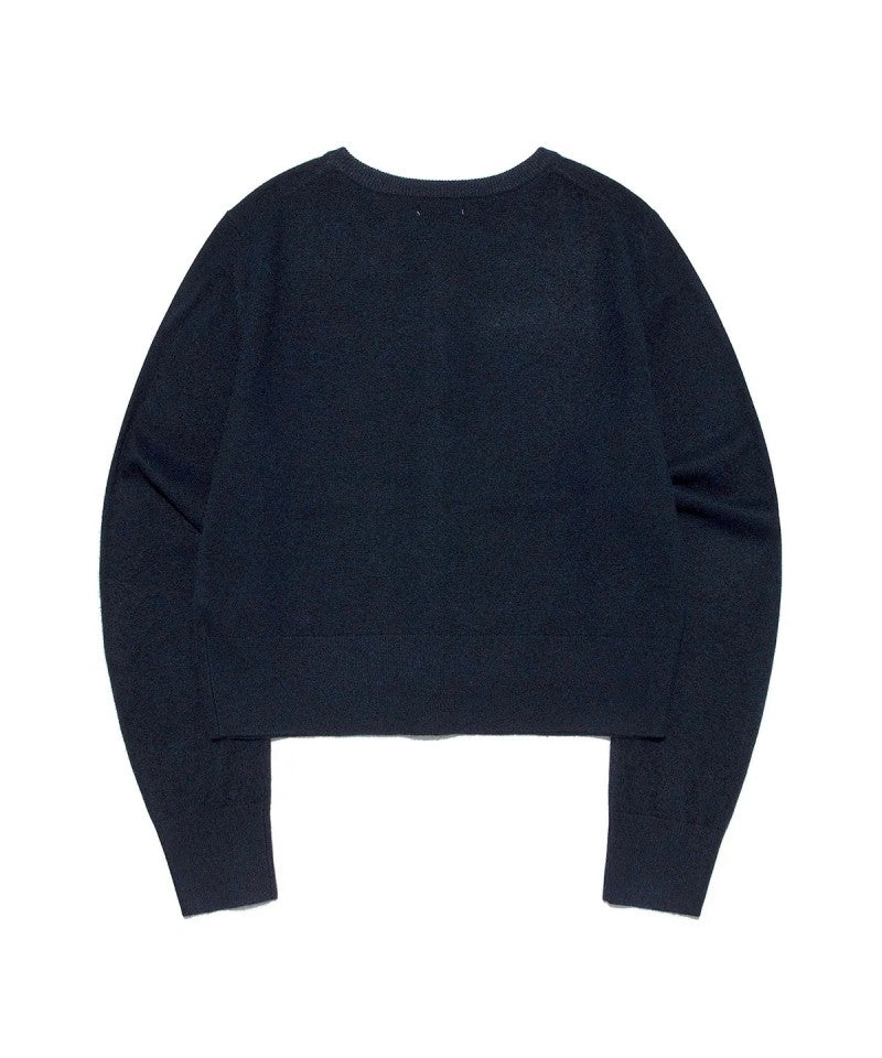 【WE ARE】韓國LEE 素面刺繡親膚針織衫LE2503CD60