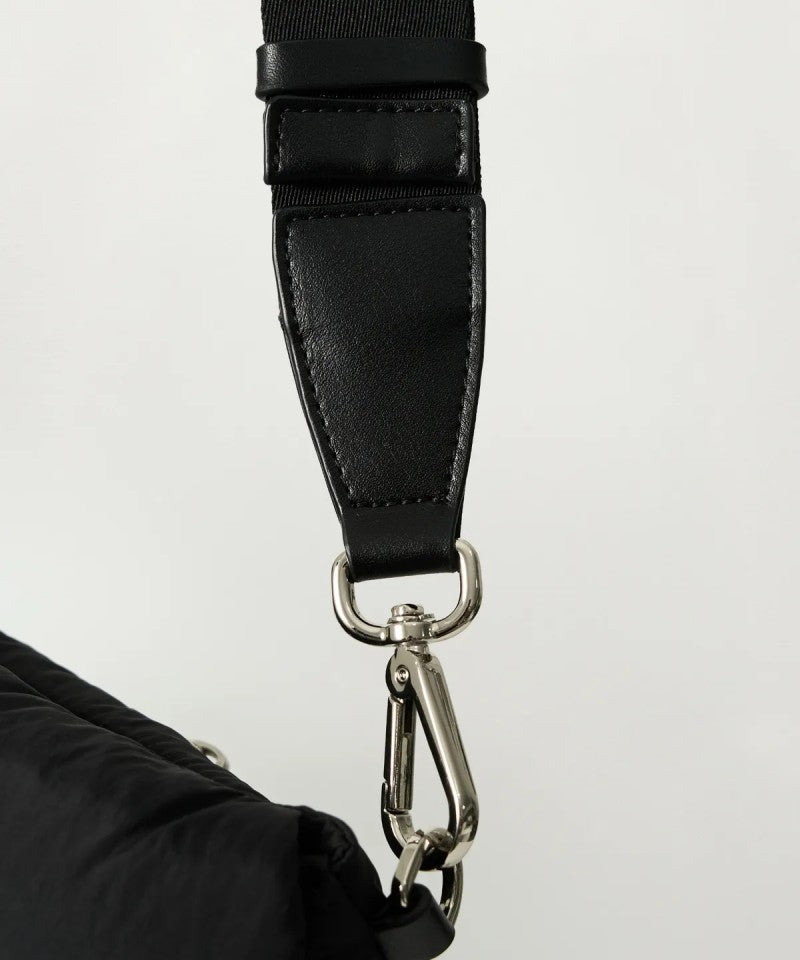 【WE ARE】韓國Satur休閒單肩包SA255UAB22