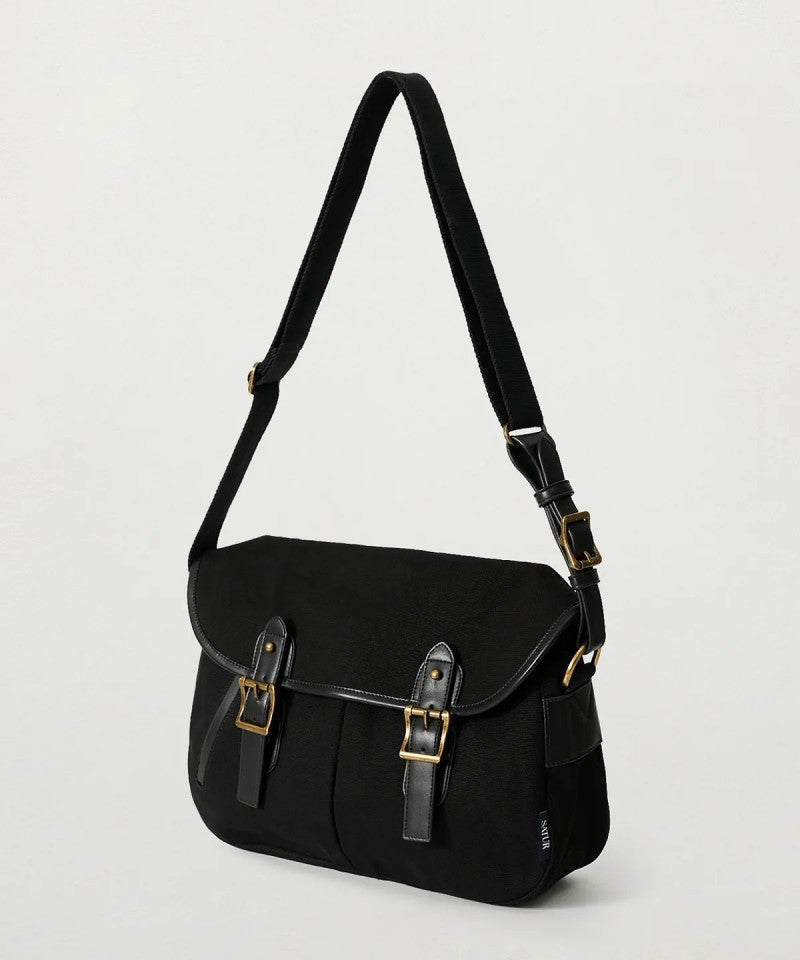 【WE ARE】韓國Satur休閒單肩斜挎包SA255UAB31