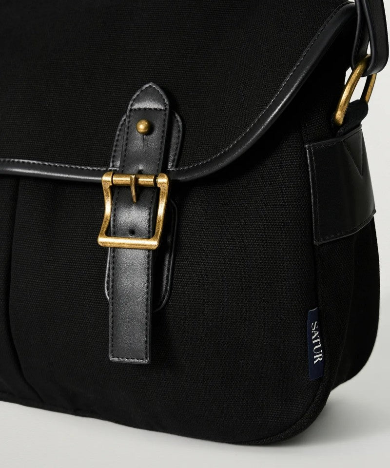 【WE ARE】韓國Satur休閒單肩斜挎包SA255UAB31