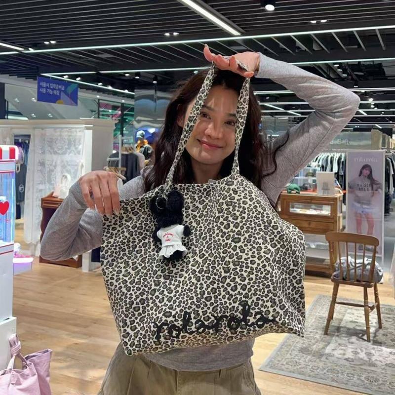 【WE ARE】韓國Rolarola豹紋手提包 RMO5AABG25505M