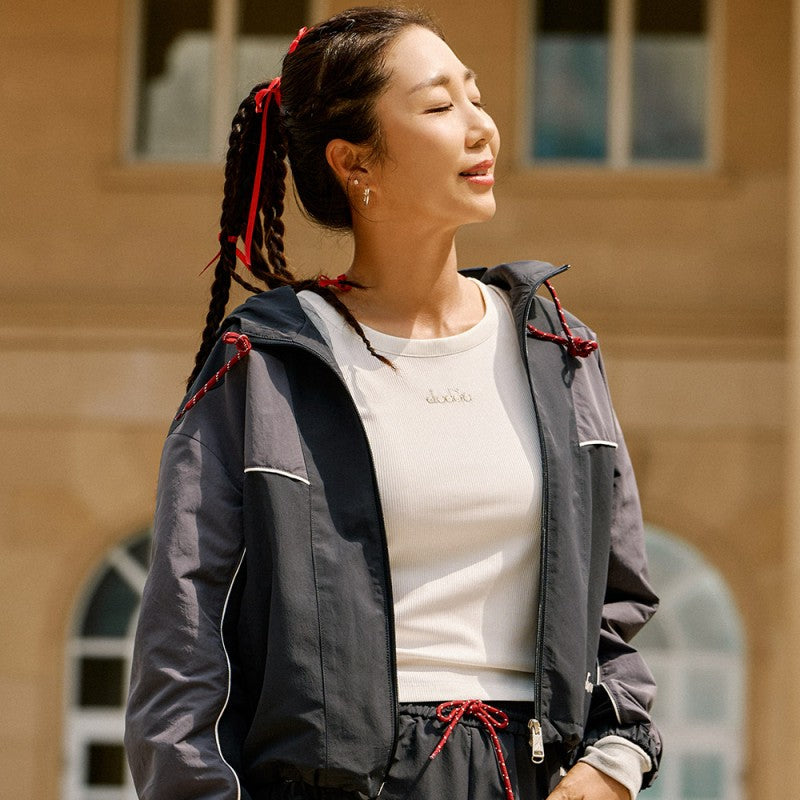 【WE ARE】韓國Diadora休閒連帽拉鏈外套D5322LWT31