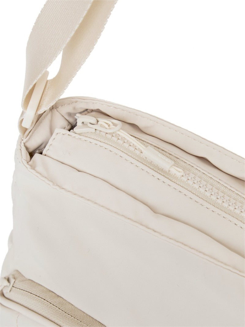 特價款【WE ARE】韓國EIDER單肩斜挎包DWA25B53