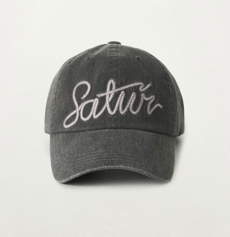 【WE ARE】韓國Satur草寫logo棒球帽 SA261UAP03