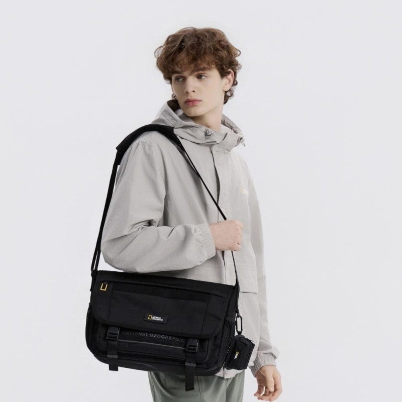 【WE ARE】韓國國家地理9.5L單肩斜挎包N265ACR020